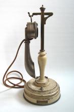 Téléphone ancien - Mildé - Colonne bois et métal